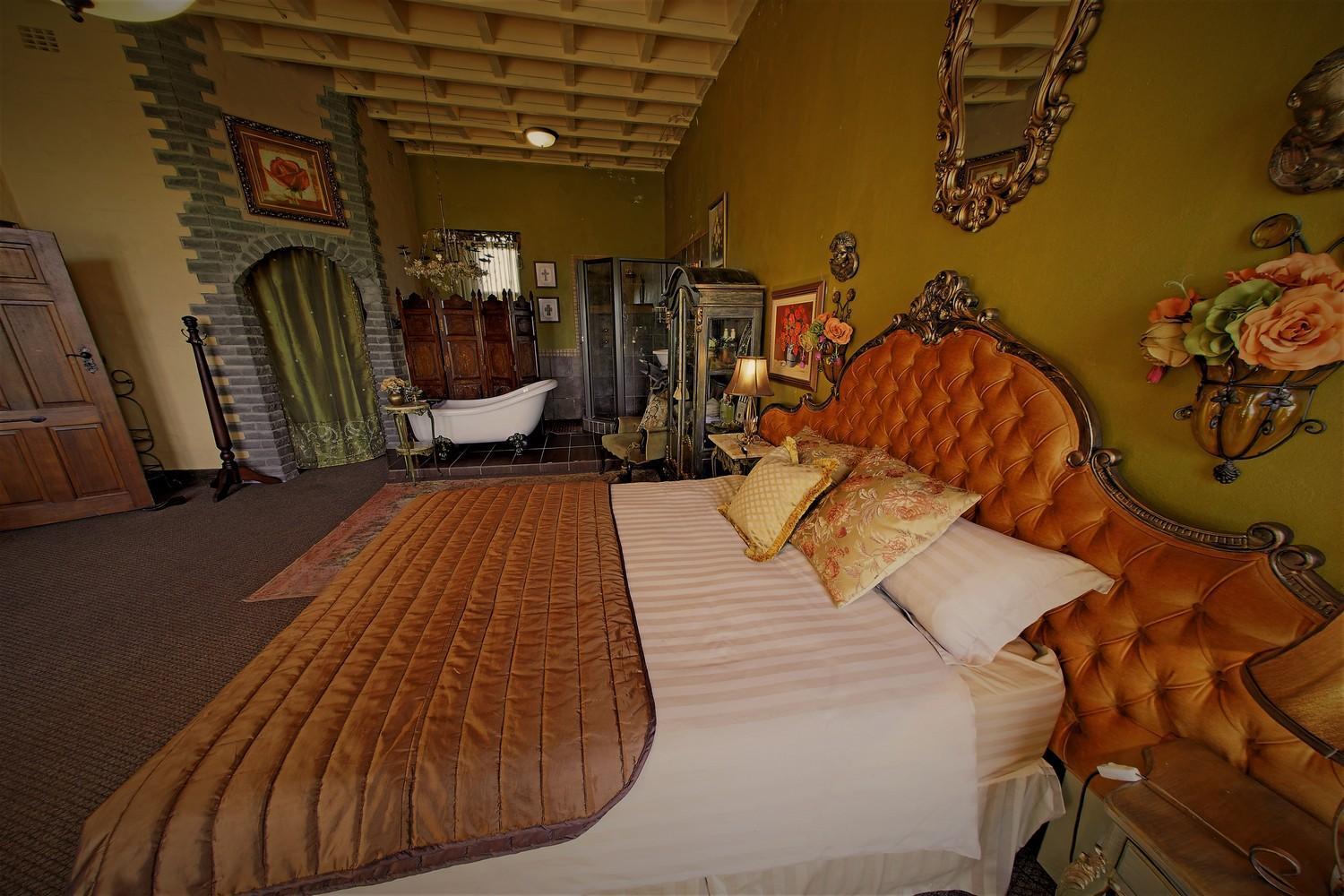 Bygracealone Manor Hotel Outeniekwa Екстериор снимка