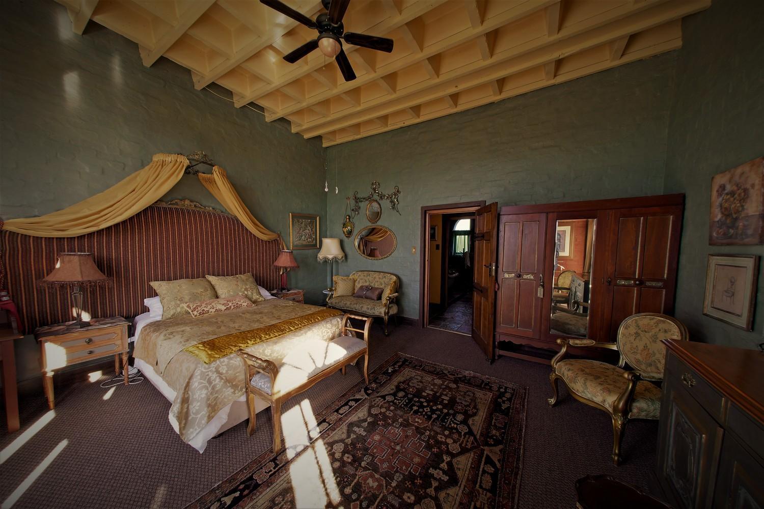 Bygracealone Manor Hotel Outeniekwa Екстериор снимка