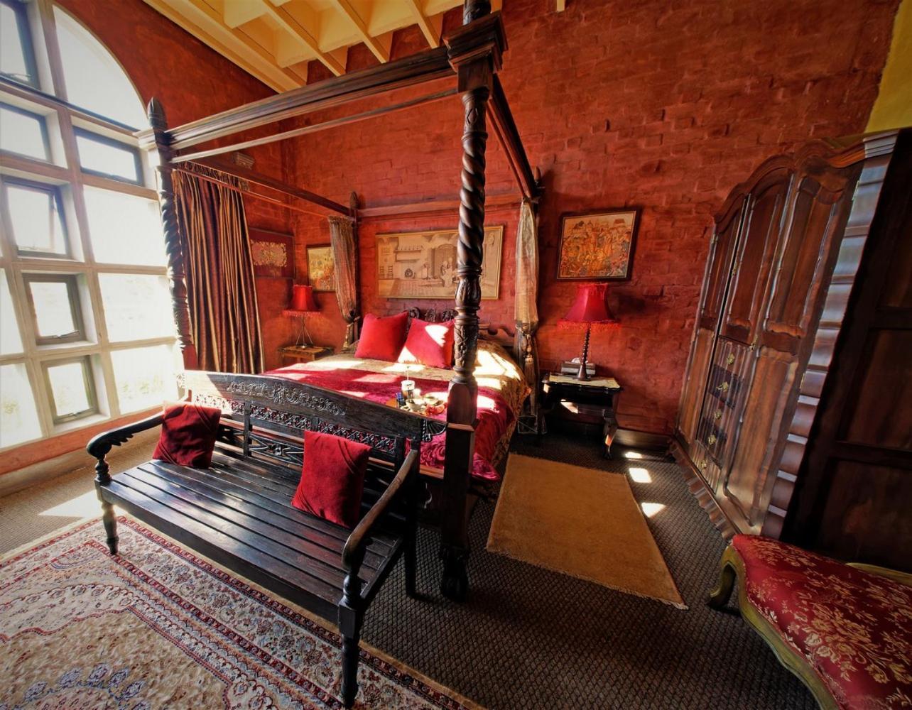 Bygracealone Manor Hotel Outeniekwa Екстериор снимка
